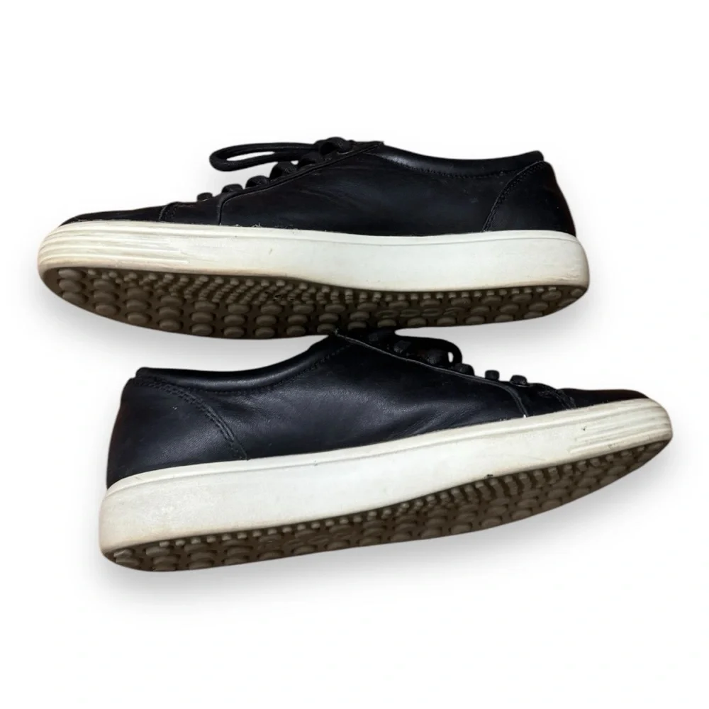 ECCO Soft 7 Black Soft Leather Lace Up Sneakers Perforated Women’s Size 39 US 8